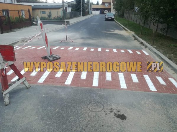 malowanie-prog-zwalniajacy-wyposazenie-drogowe