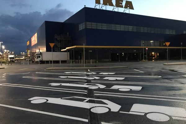 parking-ikea-wyposazenie-drogowe